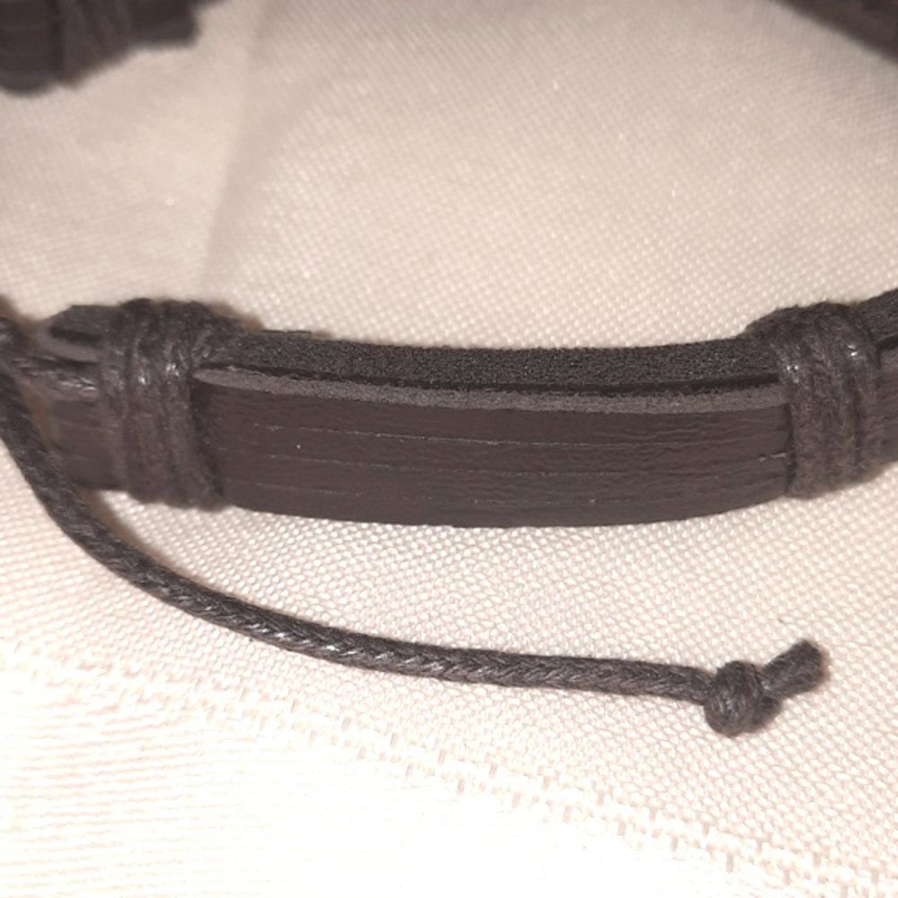 3 Bracelets - Picture 3 of 9